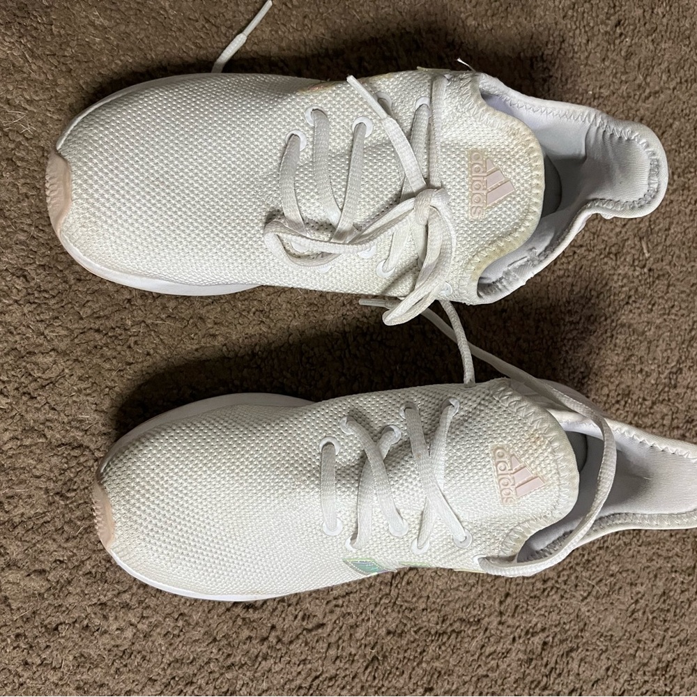 adidas Sneakers in White and blush pink